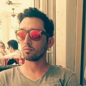 Meet your Posher, Max